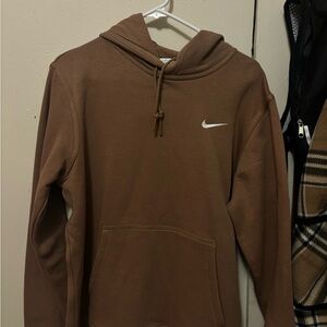 Nike Brown Pullover Hoodie with Quarter-Zip and Relaxed Fit